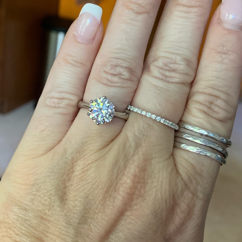 Classic 6 prong setting 3 ct moissanite solitaire